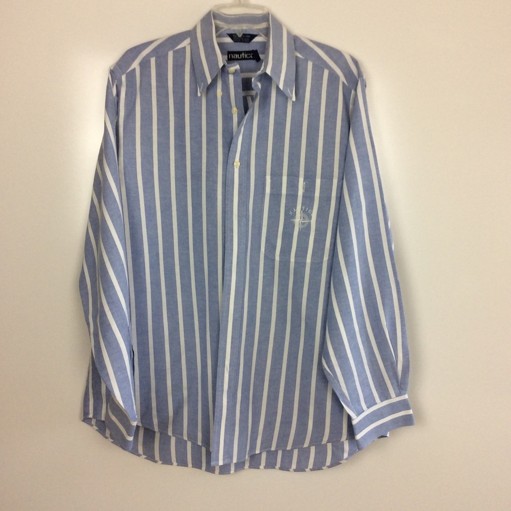 NAUTICA LONG SLEEVES BUTTON DOWN SHIRT.